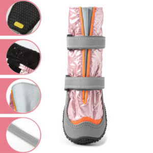 High-Top Snow Boots Structural Material Analysis High-top snow boots detailing the V-shaped expanding throat design, leather mudguard, and plush lining components.