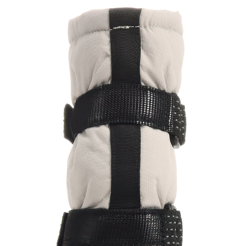 Detailed rear view of the reinforced nylon structural spine webbing on high-top warm dog boots to prevent sliding.