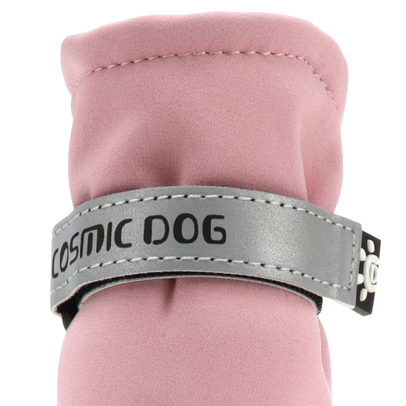 Upper reflective strap on reflective dog boots with straps highlighting grey hi-vis retroreflective fabric.